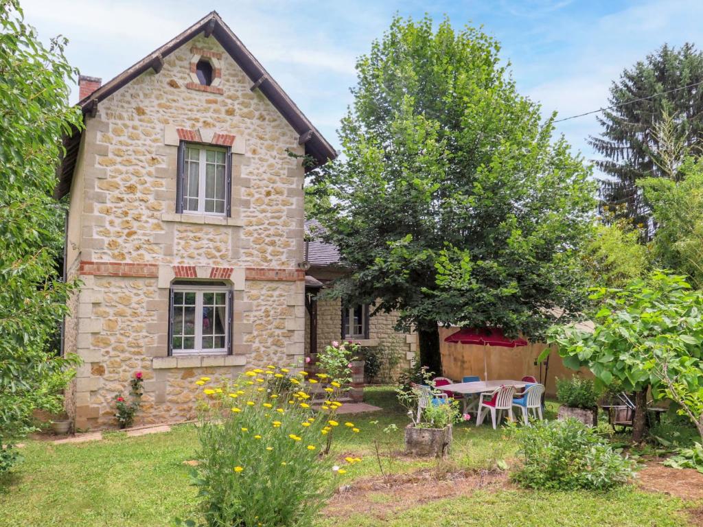 Maison de vacances Holiday Home La Montjoie , 24290 Montignac