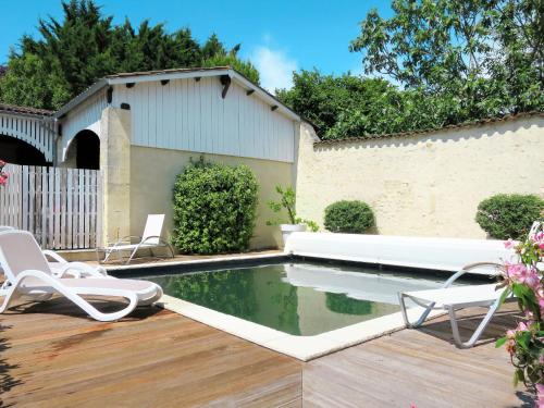 Holiday Home La Vertheuillaise - VHL100 Vertheuil-en-Médoc france