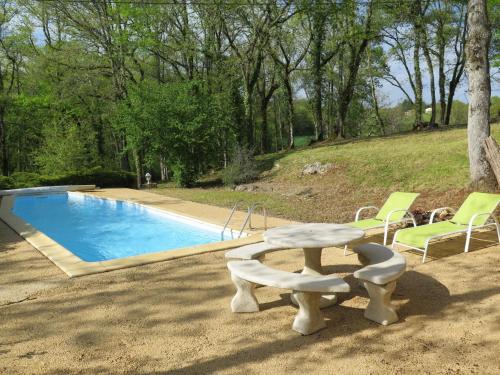 Holiday Home Le Chêne Blanquefort-sur-Briolance france