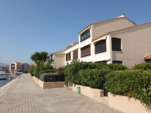 Maison de vacances Holiday Home Le Hameau des Capellans-6  Saint-Cyprien Plage