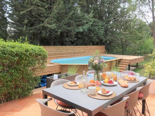 Holiday Home LE JADE Cruis france