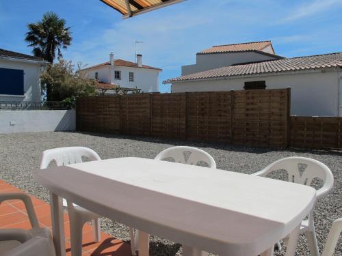 Maison de vacances Holiday Home Le Maupas - TSM506  La Tranche-sur-Mer