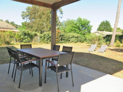 Holiday Home Les Arbousiers Vendays-Montalivet france