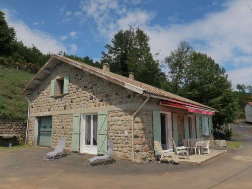 Maison de vacances Holiday Home Les Confoulines  Usclades