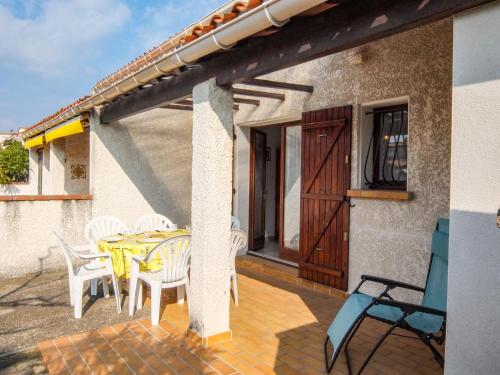 Maison de vacances Holiday Home Les Lauriers Roses  Saint-Cyprien Plage