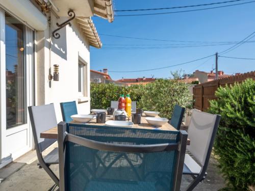 Maison de vacances Holiday Home Les Violettes  Canet-en-Roussillon