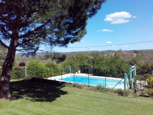 Holiday Home Maison Rouge - AMA202 Brégegere france