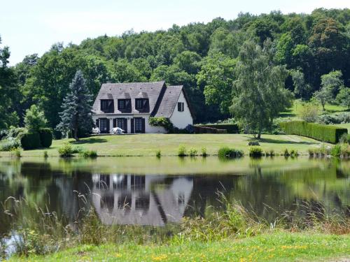 Maison de vacances Holiday Home Marchives - CUP100  Pionnat
