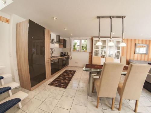 Maison de vacances Holiday home near the Rennsteig in the Thuringian Forest with garden and terrace  Emsetal