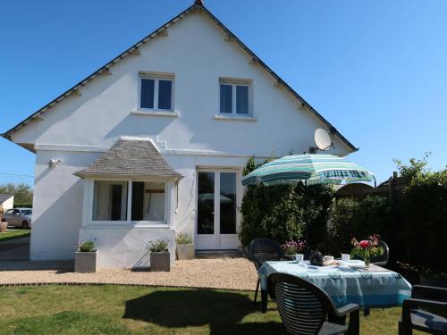 Maison de vacances Holiday Home Penn Ar Bed - PBA114  Pleubian