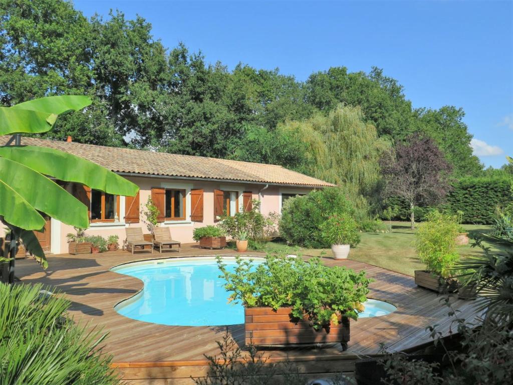 Maison de vacances Holiday Home Taste Rebire , 33930 Vendays-Montalivet