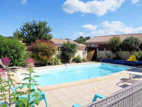 Maison de vacances Holiday Home Tuilières - CME100  Cissac-Médoc