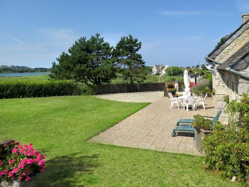 Holiday Home Ty Coz - GUI113 Guissény france