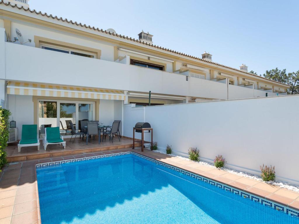 Maison de vacances Holiday Home V2 Garrão 650m from the beach , 8135-170 Quinta do Lago