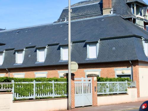 Maison de vacances Holiday Home Villa Morny  Deauville