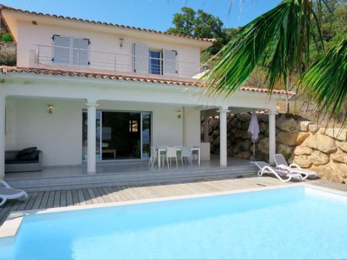 Maison de vacances Holiday Home Villa Ottavi - TAR140  Sainte-Lucie-de-Porto-Vecchio