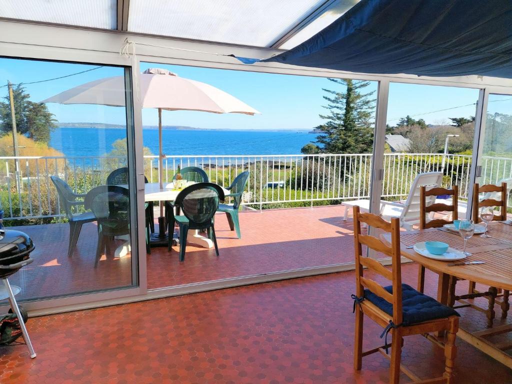 Maison de vacances Holiday home with fantastic sea views on the Crozon Peninsula , 29160 Crozon