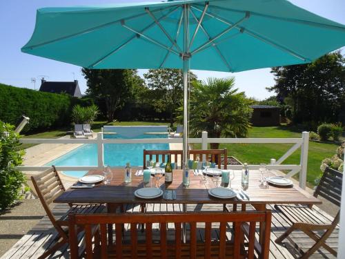 Holiday home with private outdoor pool, Gouesnac\ Gouesnach france