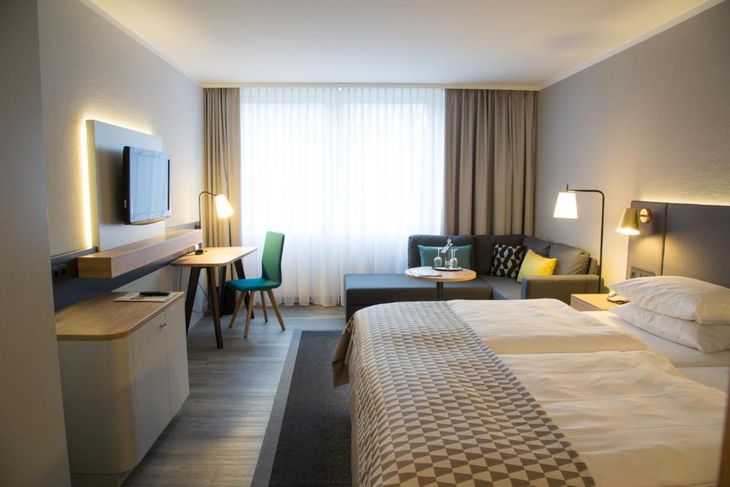 Hôtel Holiday Inn Düsseldorf-Neuss, an IHG Hotel Anton-Kux-Str. 1, 41460 Neuss