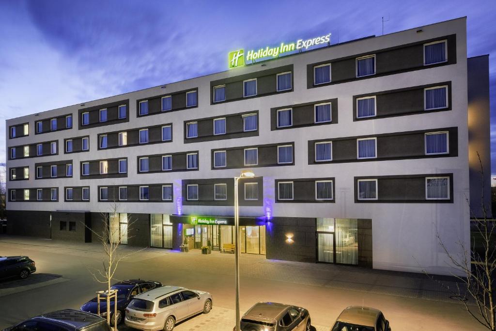 Hôtel Holiday Inn Express Friedrichshafen, an IHG Hotel Allmannsweilerstrasse 79, 88046 Friedrichshafen