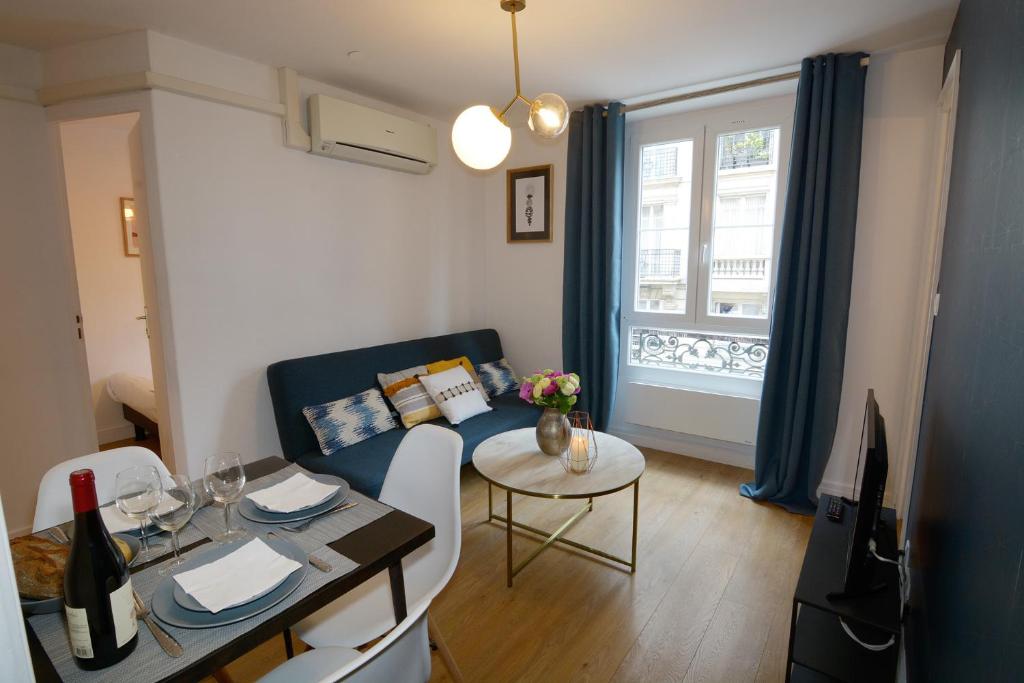 Appartements HolidaysInParis - Republique 152 Avenue Parmentier, 75010 Paris