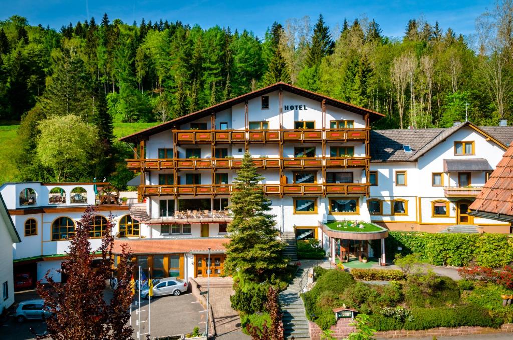 Hôtel Holzschuh Schwarzwaldhotel Murgtalstraße 655, 72270 Baiersbronn