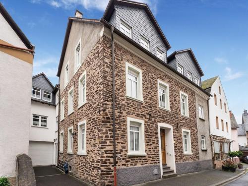 Home for 5 persons in a 1350 years old Mosel town Ediger-Eller allemagne