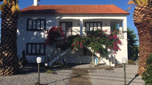 Maisons de vacances Home Pico - Casa dos Cedros (Alojamento local) Estrada Regional 1 Criação Velha