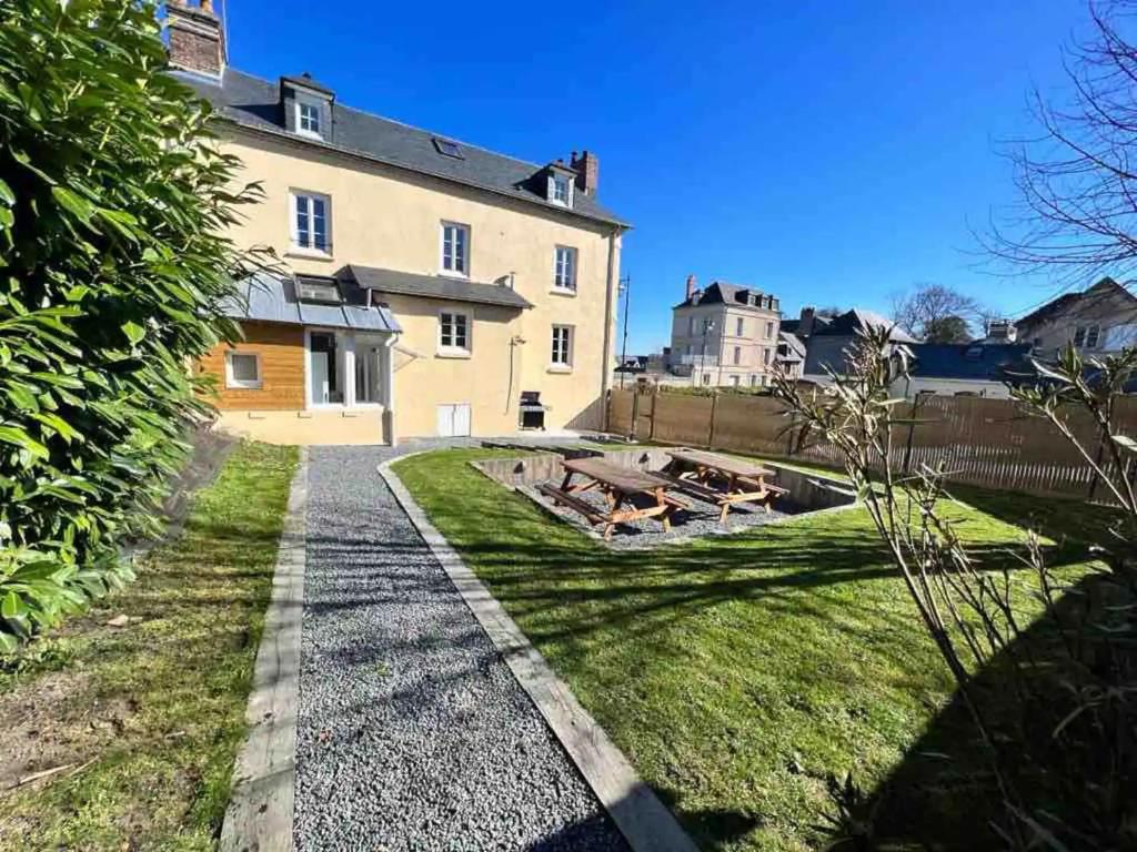 Maison de vacances Homefleur - Maison 130m2 - 8 à 10 pers - Jardin 14 Route Emile Renouf, 14600 Honfleur