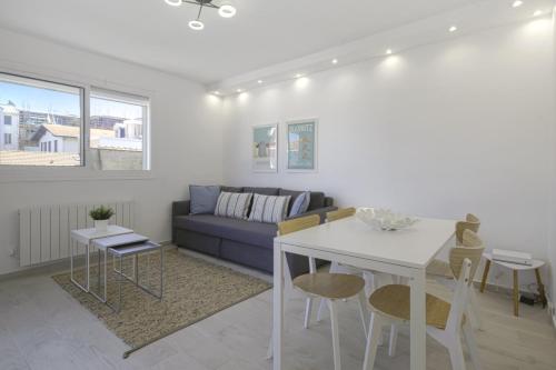 Homey 1-bedroom w balcony close to the beaches of Biarritz Welkeys Biarritz france