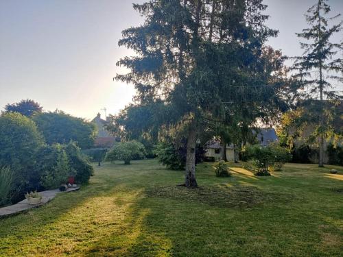 Maison de vacances Honey Home Cottage : A Warm Welcome dans le Loiret 4 Place de l'Église Bouzenville-aux-Bois