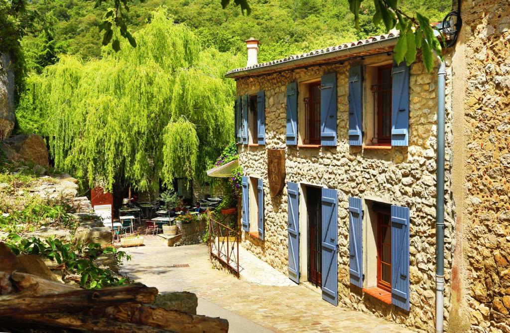 Hôtel Hostellerie du Vieux Moulin 24, Rue de la Fontaine, 11350 Duilhac-sous-Peyrepertuse