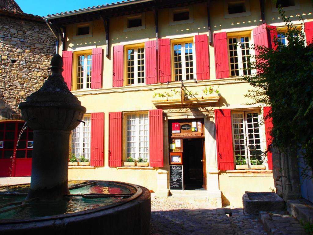 Hôtel Hostellerie Le Beffroi rue de l'Evêché - Cité Médiévale - BP 85, 84110 Vaison-la-Romaine