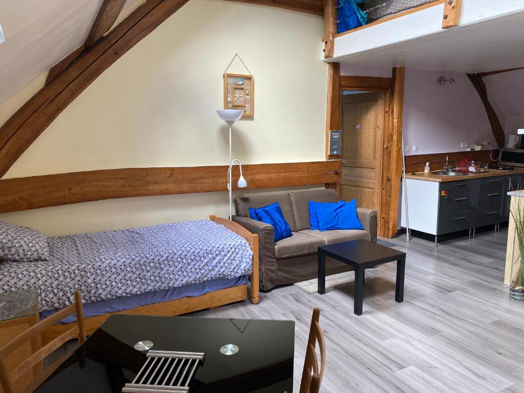 Séjour chez l'habitant Hôte à Chaudon Les Marais (au niveau du 13 rue des graviers) au fond de la ruelle Ruelle des Marais, 28210 Chaudon