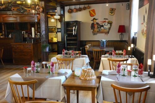 A la Maison Rouge Hôtel & Restaurant