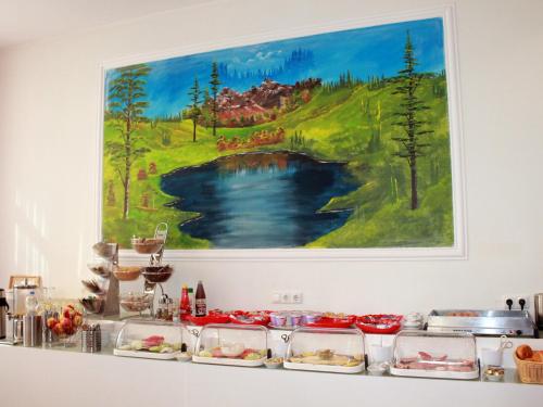 Aariana Hotel