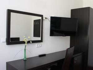 Aariana Hotel