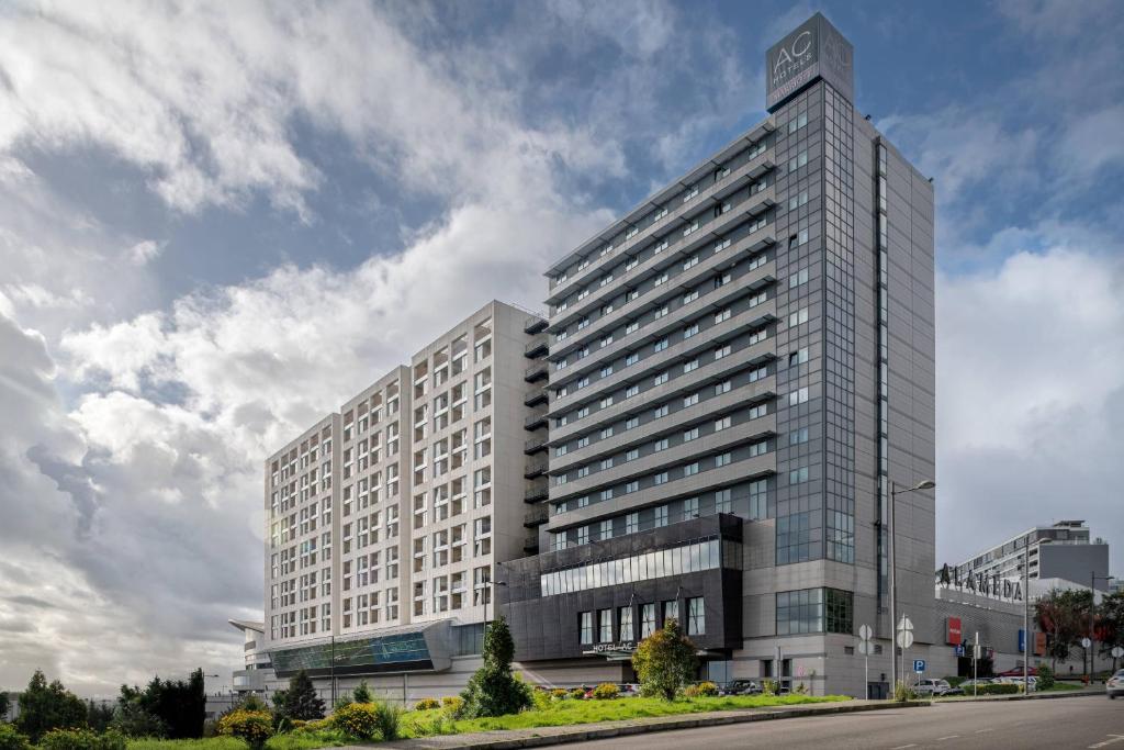 AC Hotel Porto by Marriott Rua Jaime Brasil, 40, 4350-149 Porto