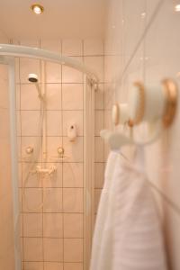 Hôtel Adler Golf-& Tagungshotel Großebersdorf 22 07570 Harth - Pöllnitz Thuringe