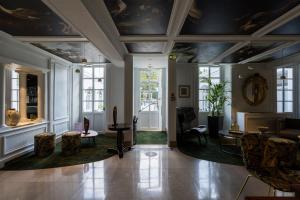 Aigle Noir Fontainebleau MGallery