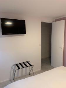 Aix Hotel