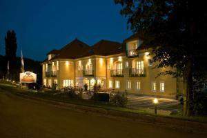Hôtel AKZENT Hotel Bayerwald-Residenz Bayerwaldstr. 2 a 94362 Neukirchen Bavière