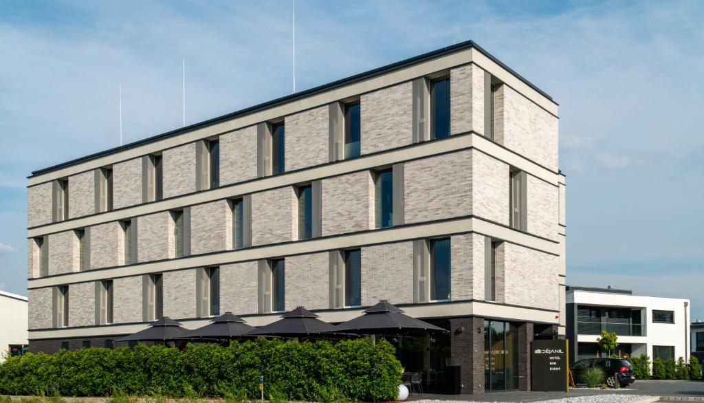 Hôtel AKZENT Hotel DÉJANIL Lise-Meitner-Straße 7 31303 Burgdorf