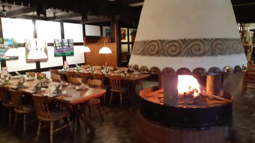 Akzent Hotel Zur Wasserburg - Hotel Garni bed & breakfast