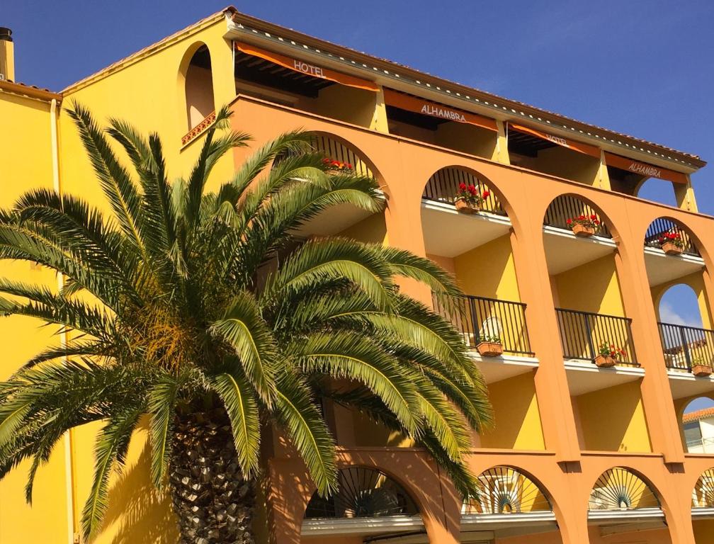 Hôtel Hotel Alhambra 9 Avenue Passeur Challies, 34300 Le Cap d\'Agde