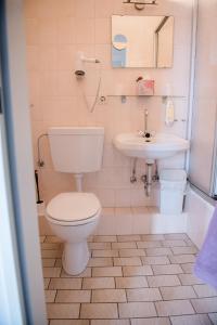 Hôtel Allmanns-Kroog Flensburger Str.1 Kappelner Str. 7 24996 Sterup Schleswig-Holstein