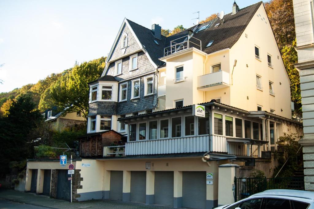 Hôtel also-Hotel an der Hardt Gronaustraße 31 42285 Wuppertal