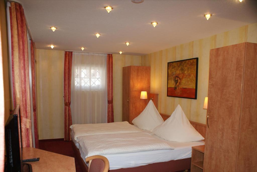 Hôtel Hotel Altes Rathaus Nellinger Straße 02, 73760 Ostfildern