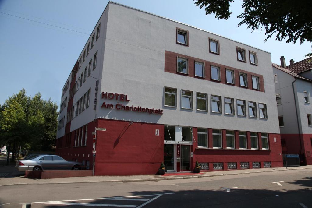 Hôtel Hotel am Charlottenplatz Plochinger Str.1, 73730 Esslingen am Neckar