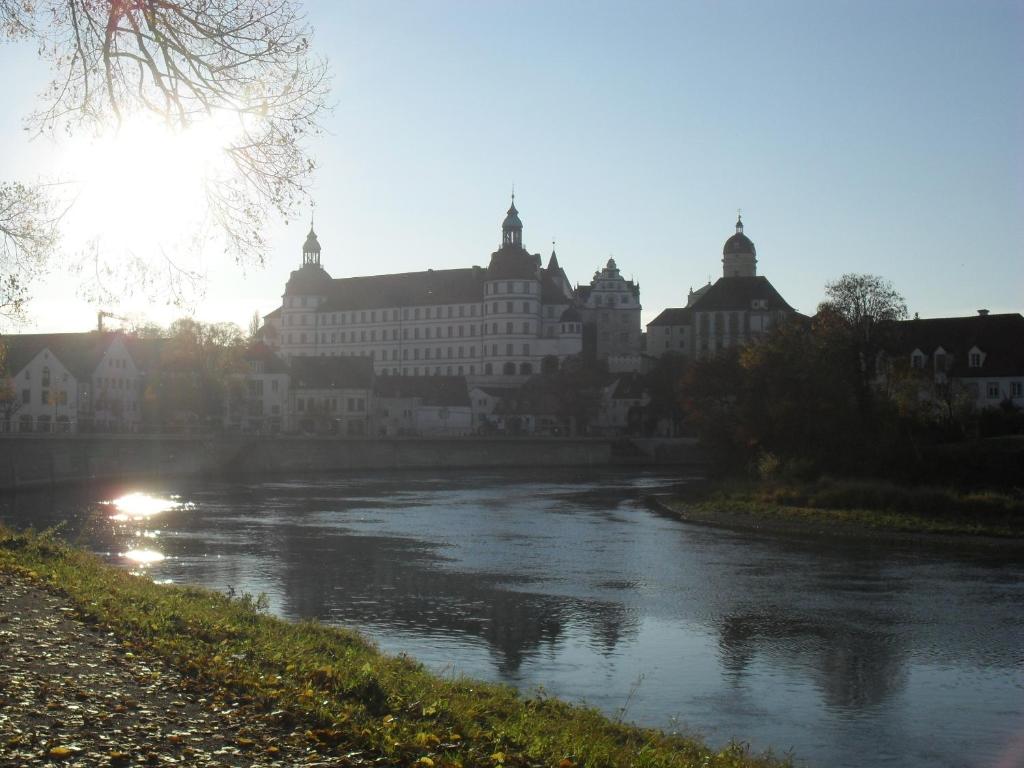 Hôtel Hotel am Fluss Ingolstädter Str. 2, 86633 Neubourg-sur-le-Danube